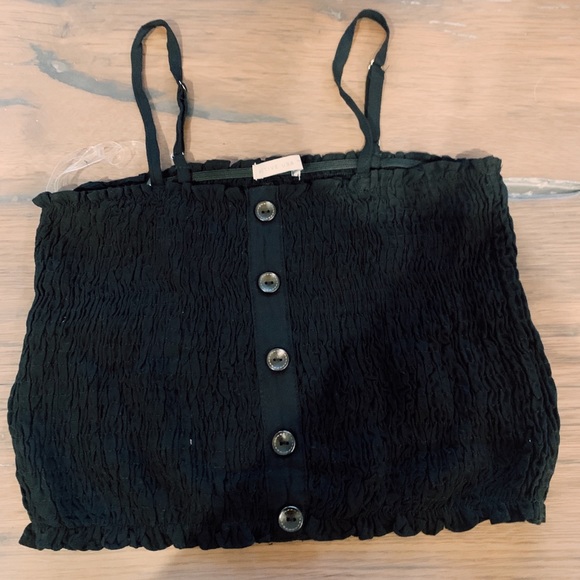 Active USA Tops - Active USA black cropped tank top with buttons